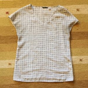 Gray square print blouse size XS